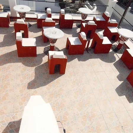 Armonia * Fira (Santorini)
