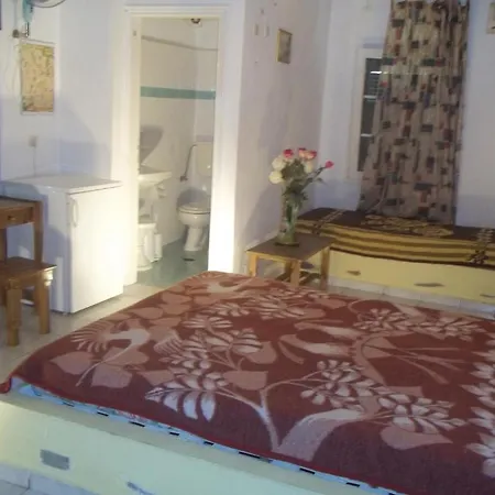 Armonia Fira (Santorini)